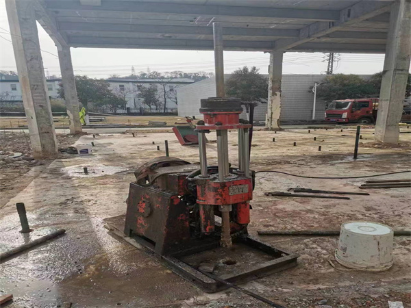 兴隆华侨农场袖阀管小导管注浆加固施工工艺